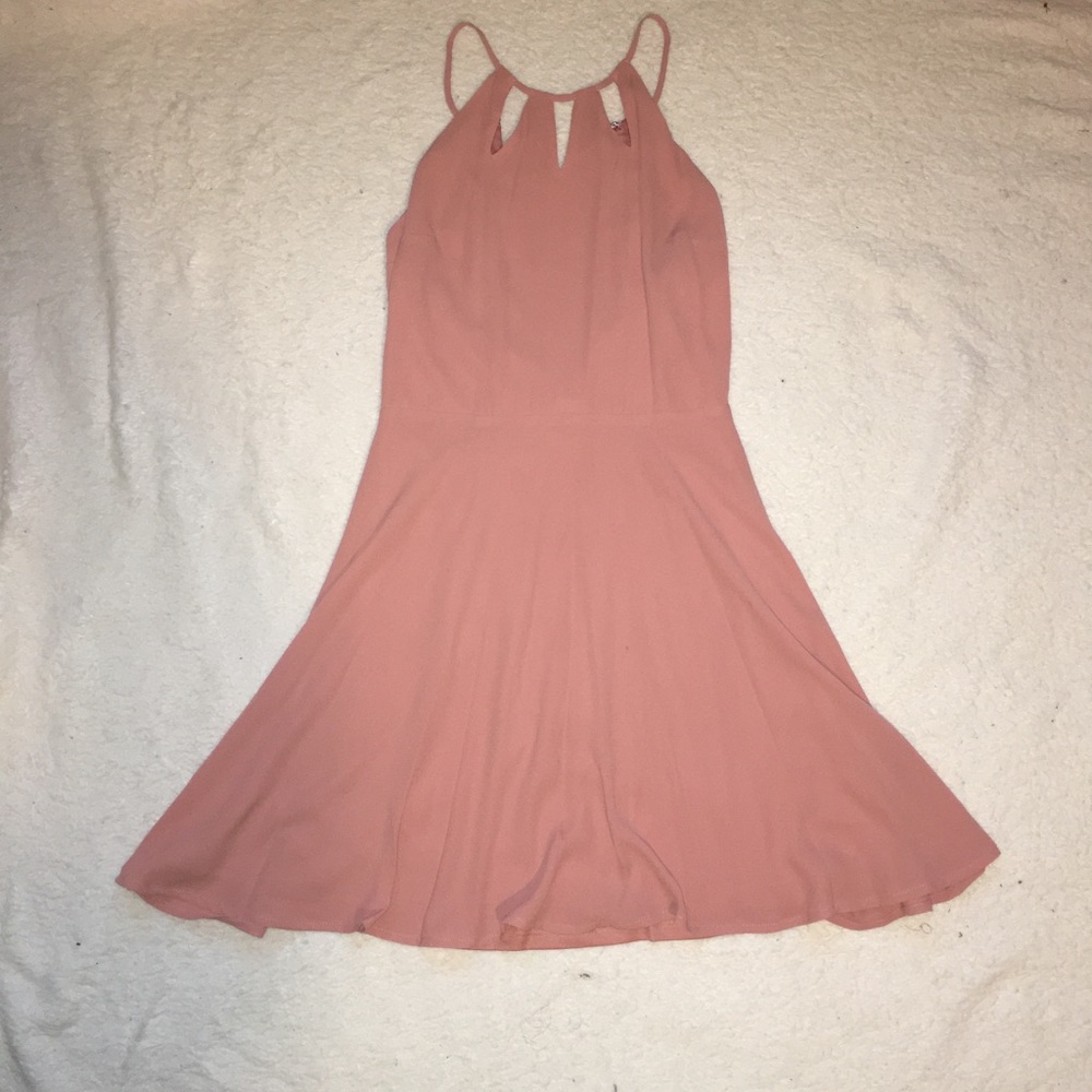 Express Pale Dress - Picture 2 of 2